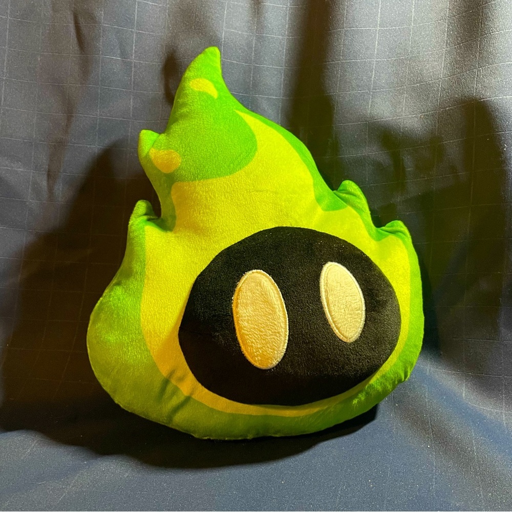 SciPlay green flame mascot promo plush for  game development company *RARE*